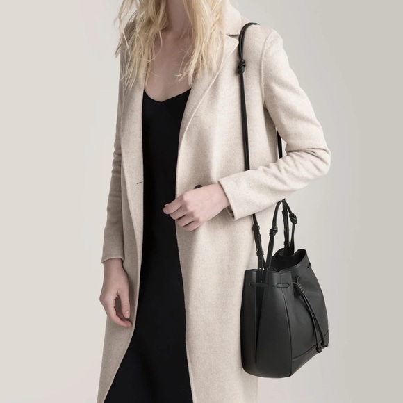 NWT Von Holzhausen Bucket Crossbody, black leather - Picture 2 of 9